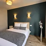 Le Clos De Manon Apartment *